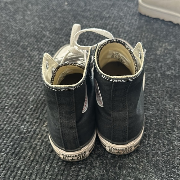 Converse high tops, in pretty good condition - Picture 3 of 3